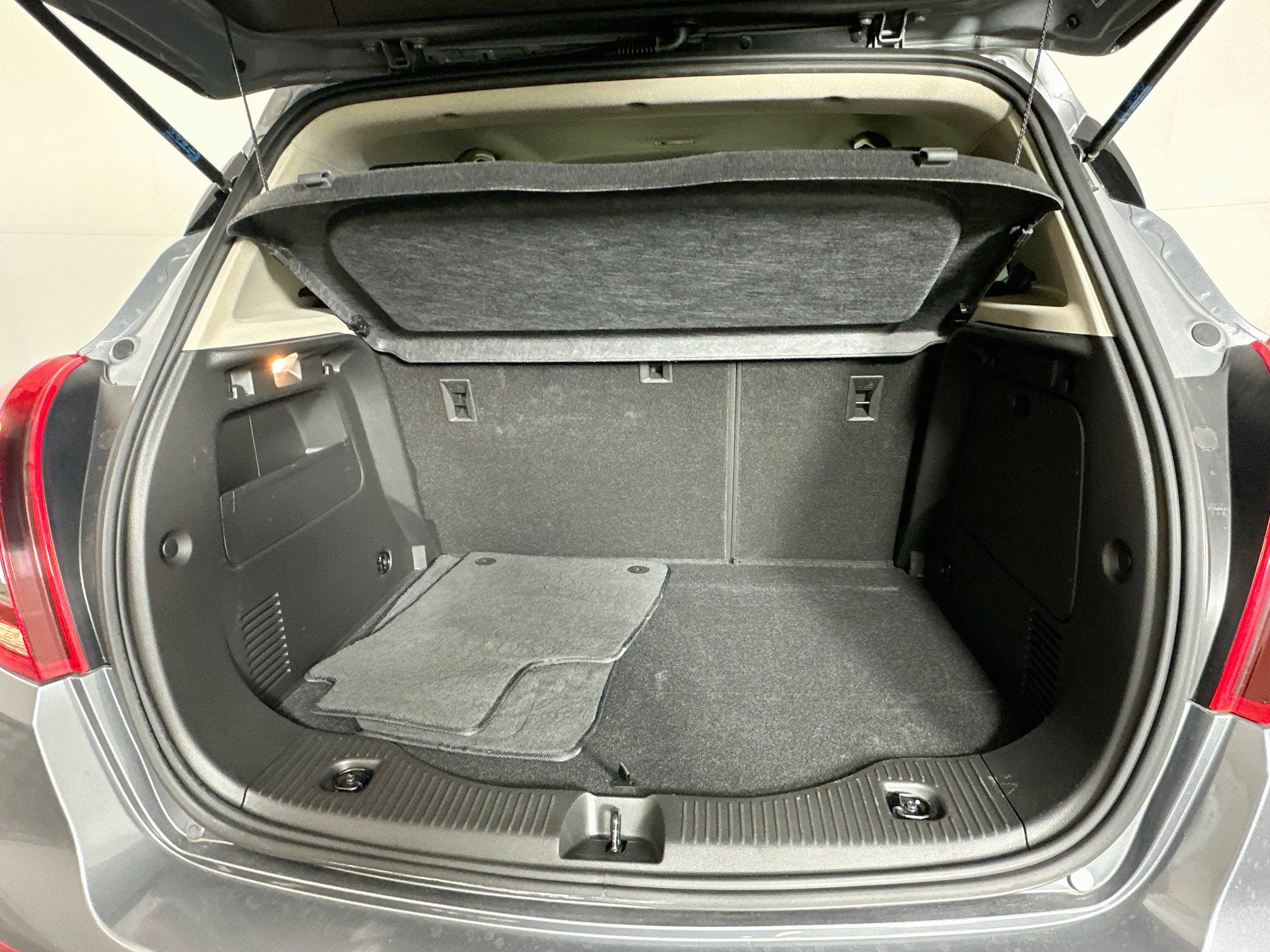 Used 2019 Buick Encore Preferred w/ Safety Package FWD image 27