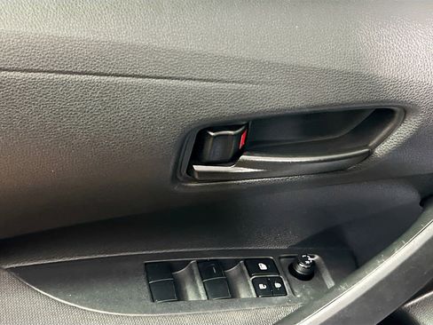 Used 2023 Toyota Corolla LE image 16