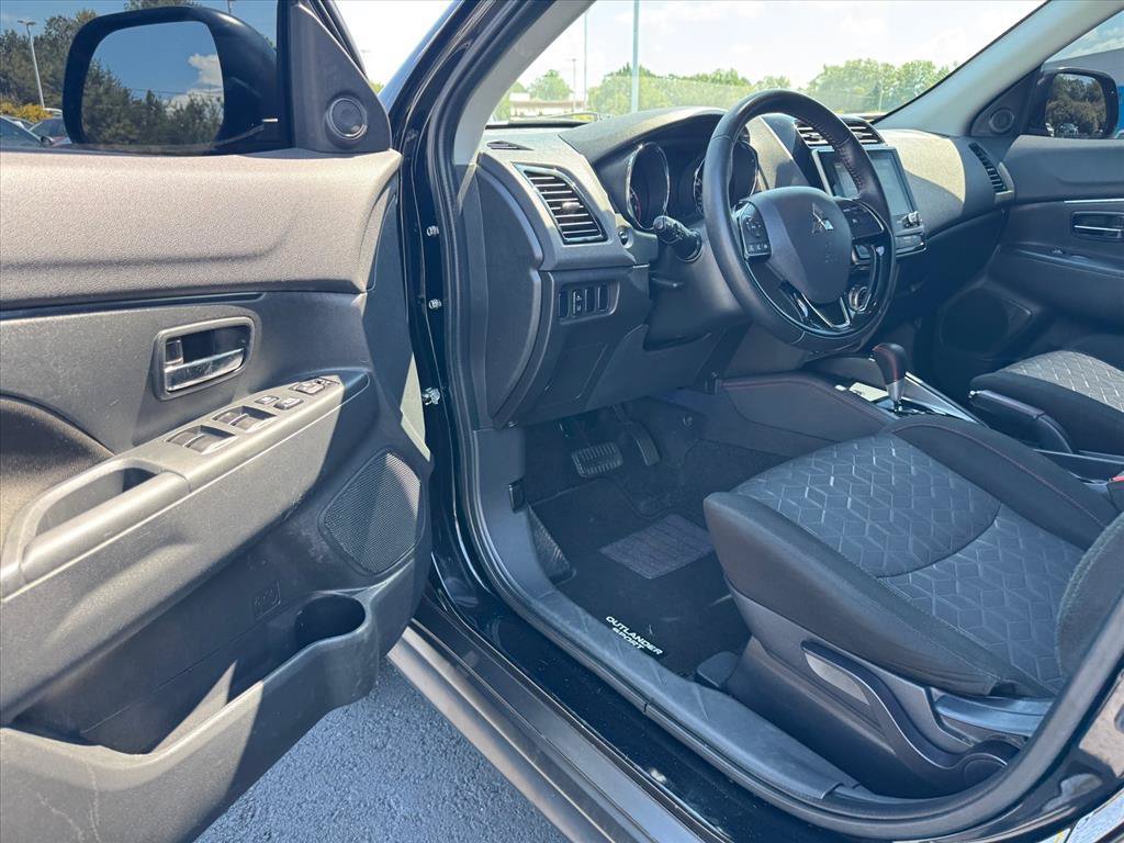 Used 2023 Mitsubishi Outlander Sport LE AWD/4WD image 13