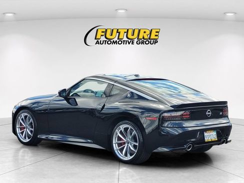 Certified 2024 Nissan Z Performance w/ Floor Mat Package RWD image 7