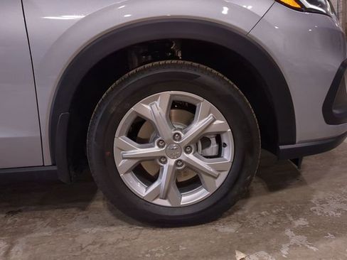 New 2025 Honda HR-V LX image 17