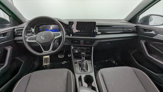 Used 2025 Volkswagen Jetta Sport FWD image 21