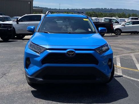 Used 2021 Toyota RAV4 LE FWD image 9