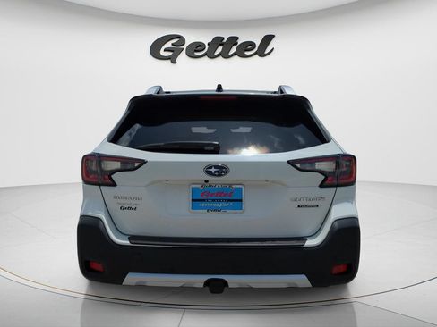 Used 2024 Subaru Outback Touring AWD/4WD image 5