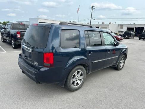 Used 2011 Honda Pilot Touring image 17