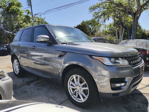 Used 2015 Land Rover Range Rover Sport SE image 15