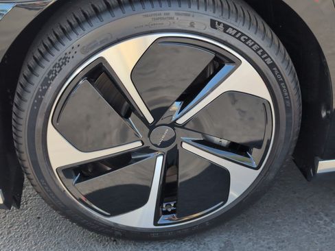 Used 2025 Lucid Air Grand Touring AWD/4WD image 13