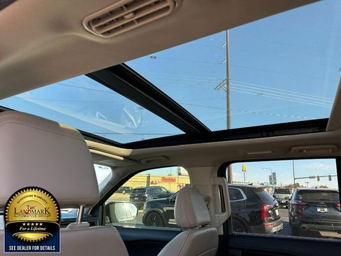 Used 2023 Ford Expedition Limited image 26