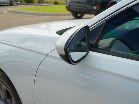 Used 2024 Honda Accord EX image 10
