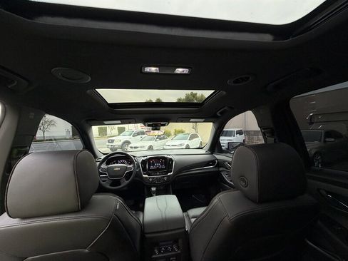 Used 2023 Chevrolet Traverse High Country AWD/4WD image 45