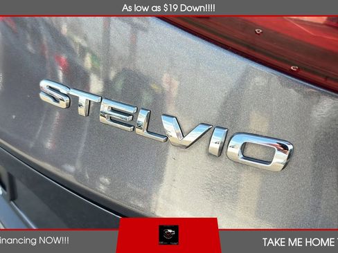 Used 2018 Alfa Romeo Stelvio Ti image 23