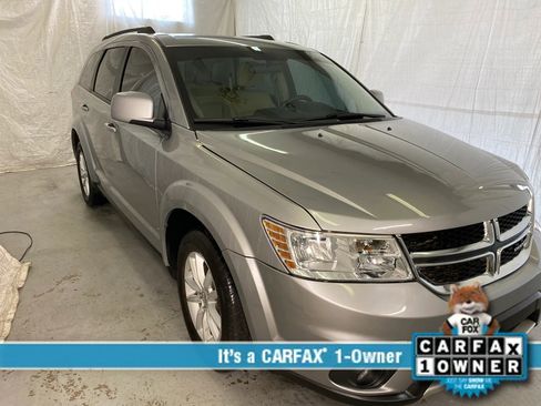 Used 2015 Dodge Journey SXT w/ Flexible Seating Group image 14