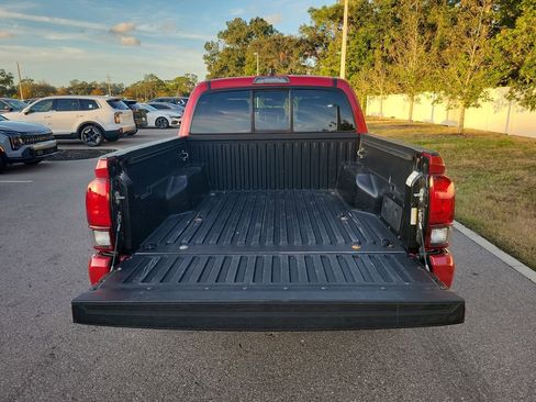 Certified 2022 Toyota Tacoma SR image 14