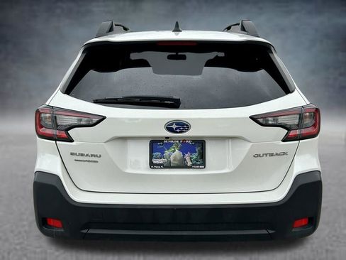Used 2025 Subaru Outback Premium AWD/4WD image 6