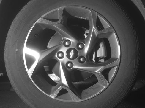 Used 2025 Chevrolet Trax LT w/ LT Convenience Package image 13