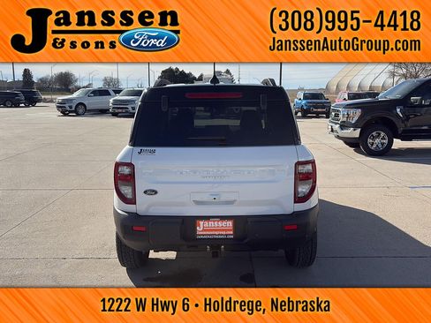 Used 2025 Ford Bronco Sport Badlands image 7