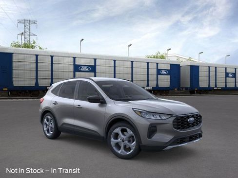 New 2026 Ford Escape ST-Line w/ Tech Pack #1 FWD image 7