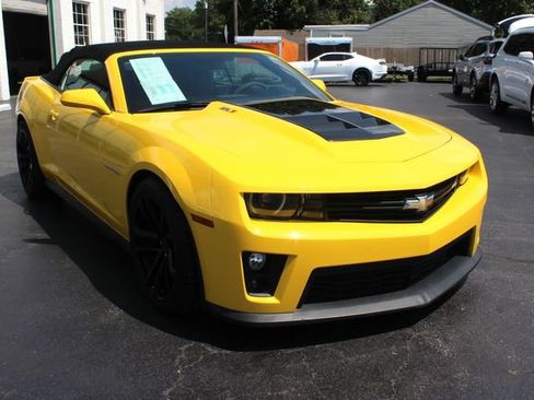 Used 2013 Chevrolet Camaro ZL1 RWD image 21