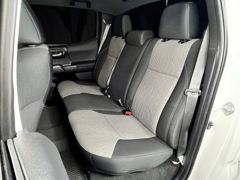 Used 2023 Toyota Tacoma TRD Sport AWD/4WD image 21
