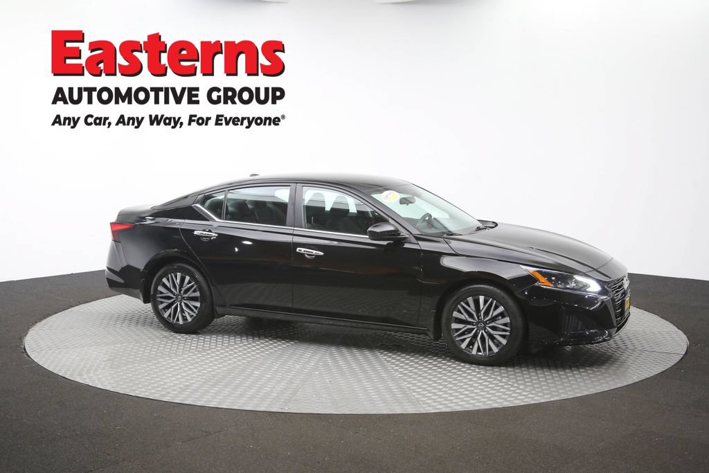 Used 2023 Nissan Altima 2.5 SV FWD image 48