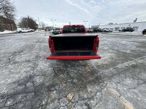 Used 2012 Chevrolet Colorado LT image 24