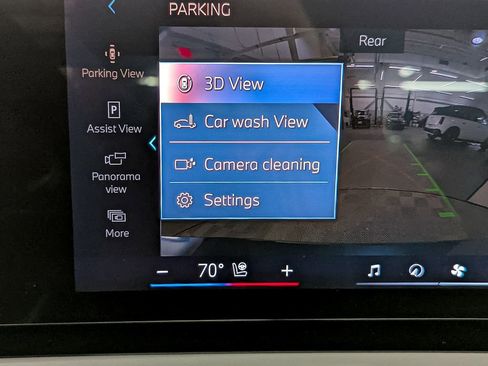 Used 2025 BMW 530i xDrive w/ Premium Package image 24