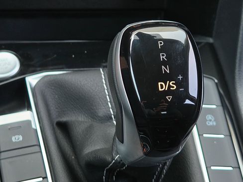 Certified 2024 Volkswagen Taos SE AWD/4WD image 35