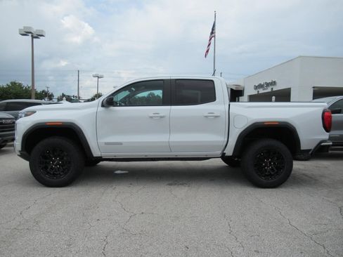 New 2026 GMC Canyon Elevation w/ Convenience Package RWD image 4