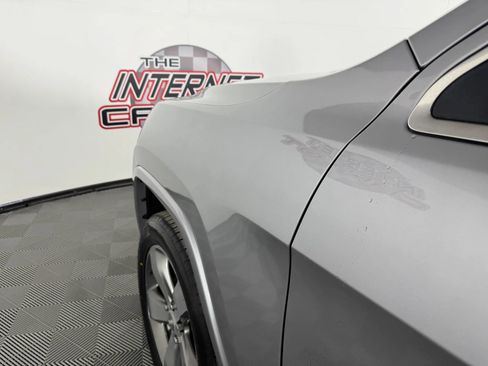 Used 2014 Jeep Grand Cherokee Overland AWD/4WD image 25