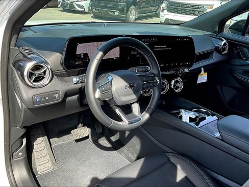 New 2026 Chevrolet Blazer EV LT image 6