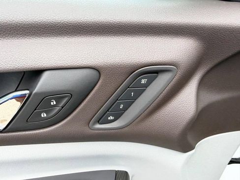 Used 2021 GMC Acadia SLT w/ Preferred Package FWD image 21
