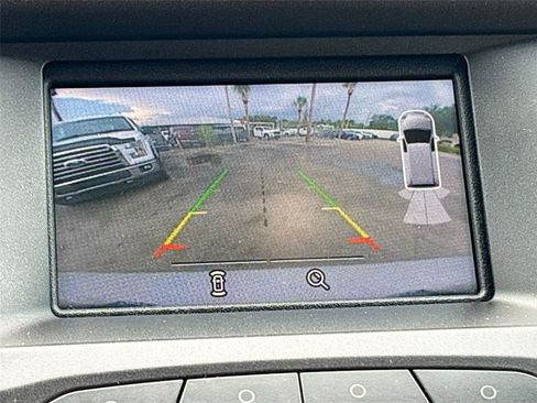 Used 2017 Ford Edge SEL FWD image 13