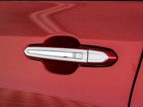 Used 2019 Cadillac XT4 Premium Luxury image 43