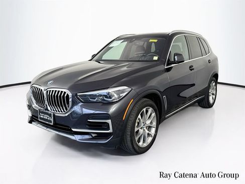 Used 2022 BMW X5 xDrive40i w/ Premium Package AWD/4WD image 3