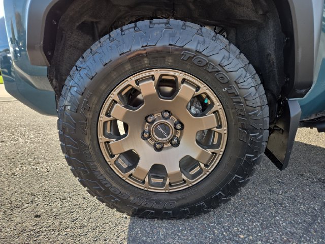 Used 2025 Toyota 4Runner Trailhunter AWD/4WD image 9
