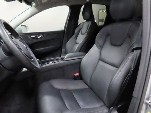 Used 2023 Volvo XC60 B5 Plus AWD/4WD image 42