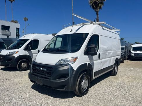 Used 2024 RAM ProMaster 2500 FWD image 1