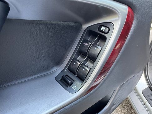 Used 2007 Subaru Outback 2.5i Limited image 37