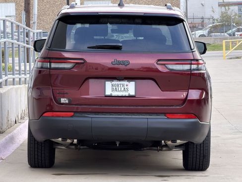 New 2025 Jeep Grand Cherokee L Altitude image 6