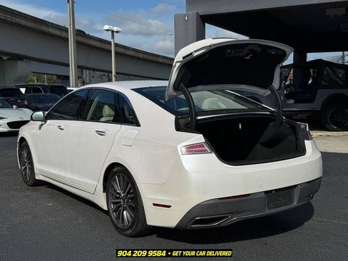 Used 2020 Lincoln MKZ w/ Convenience Package FWD image 28
