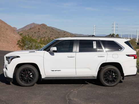 Used 2024 Toyota Sequoia SR5 w/ SR5 Premium Package image 59