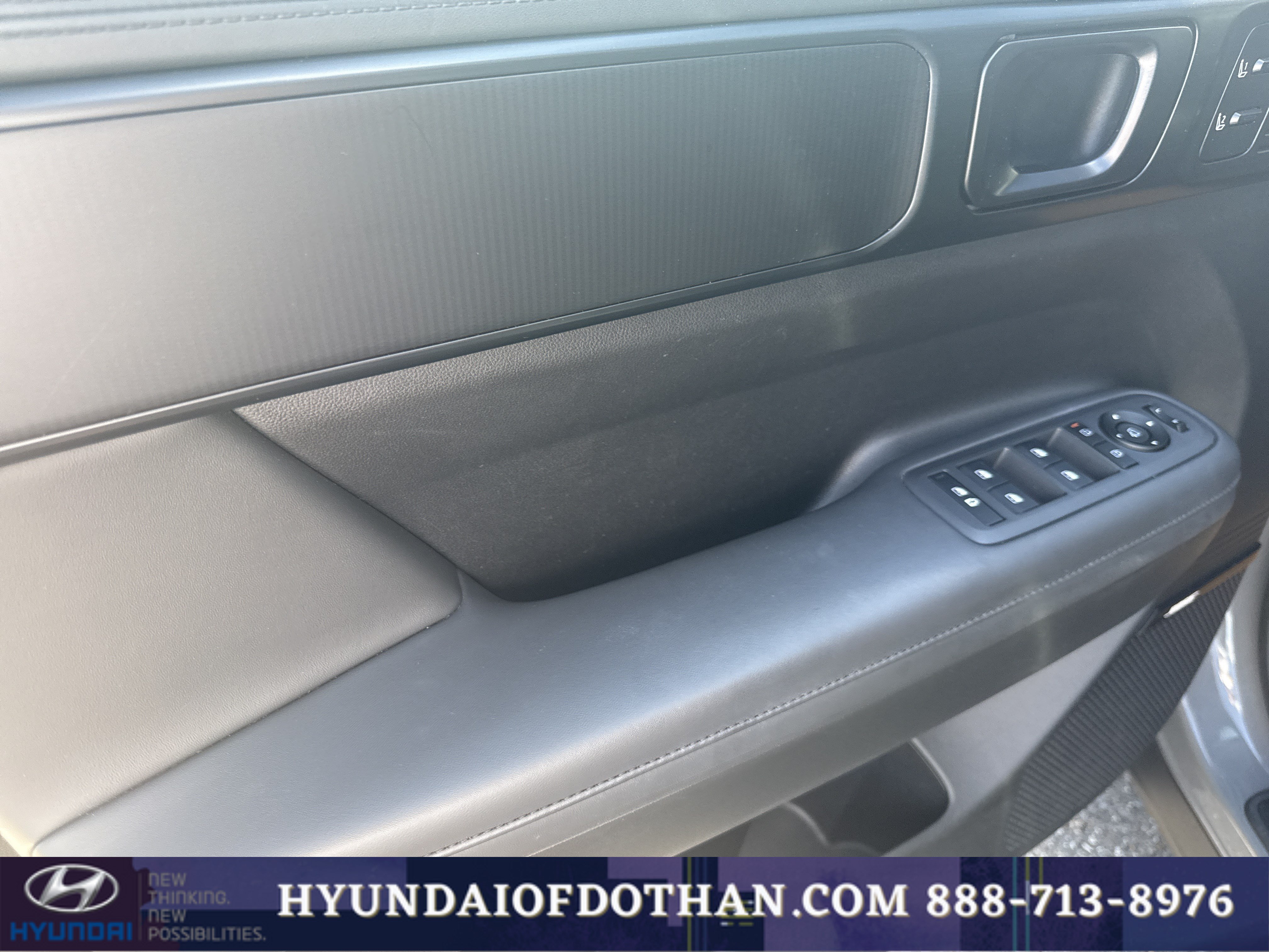 Certified 2025 Hyundai Santa Fe Calligraphy AWD/4WD image 7