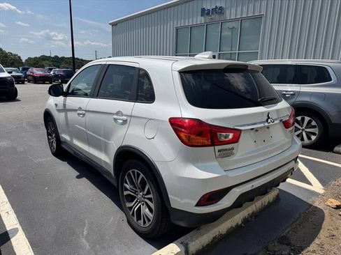 Used 2018 Mitsubishi Outlander Sport ES AWD/4WD image 7
