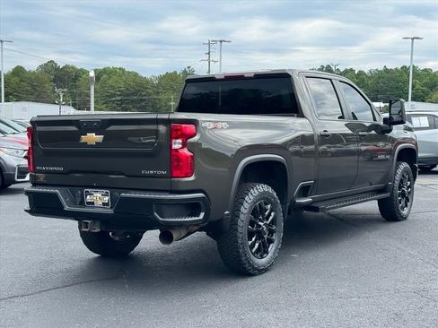 Used 2023 Chevrolet Silverado 2500 Custom w/ Custom Value Package AWD/4WD image 3