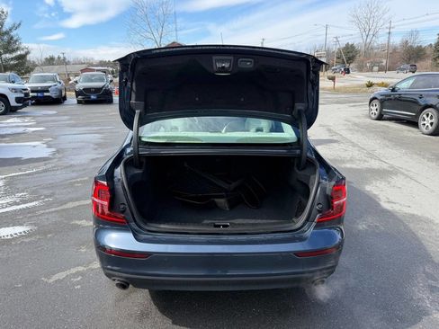 Used 2019 Volvo S60 T5 Momentum w/ Multimedia Package image 12
