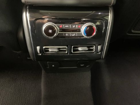 Used 2022 Lincoln Aviator AWD w/ Premium Package image 38