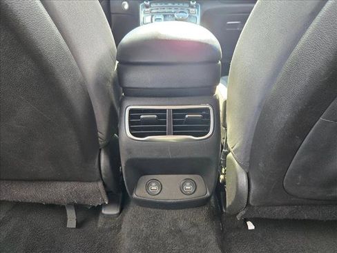 Used 2023 Hyundai Santa Fe SEL image 17