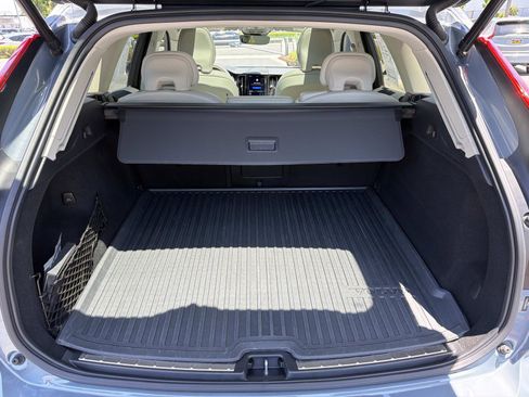 Certified 2023 Volvo XC60 T8 Plus AWD/4WD image 23