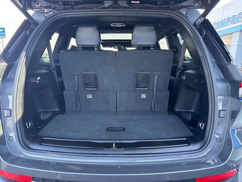 Used 2024 Jeep Grand Cherokee L Limited w/ Luxury Tech Group II image 29