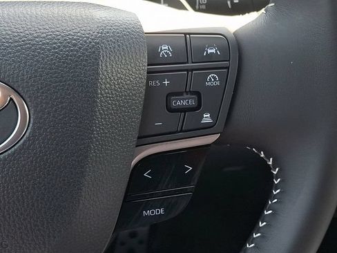 Used 2026 Toyota Camry SE FWD image 24